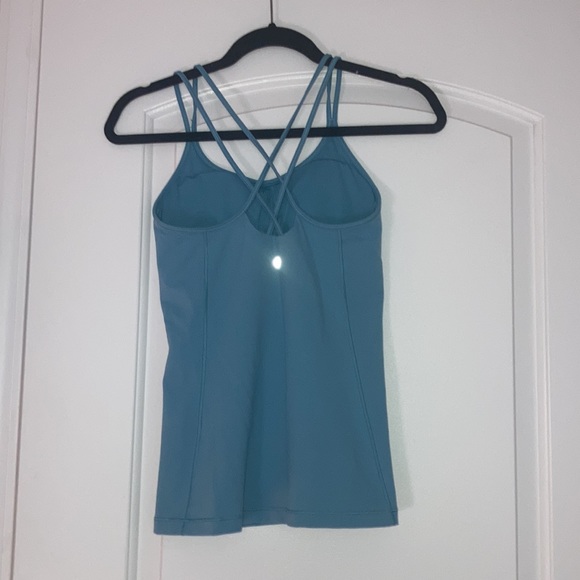 Lululemon blue tank top - Picture 2 of 5